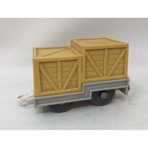 THOMAS THE TRAIN TRACKMASTER  YELLOW CARGO TRAIN TENDER 2005